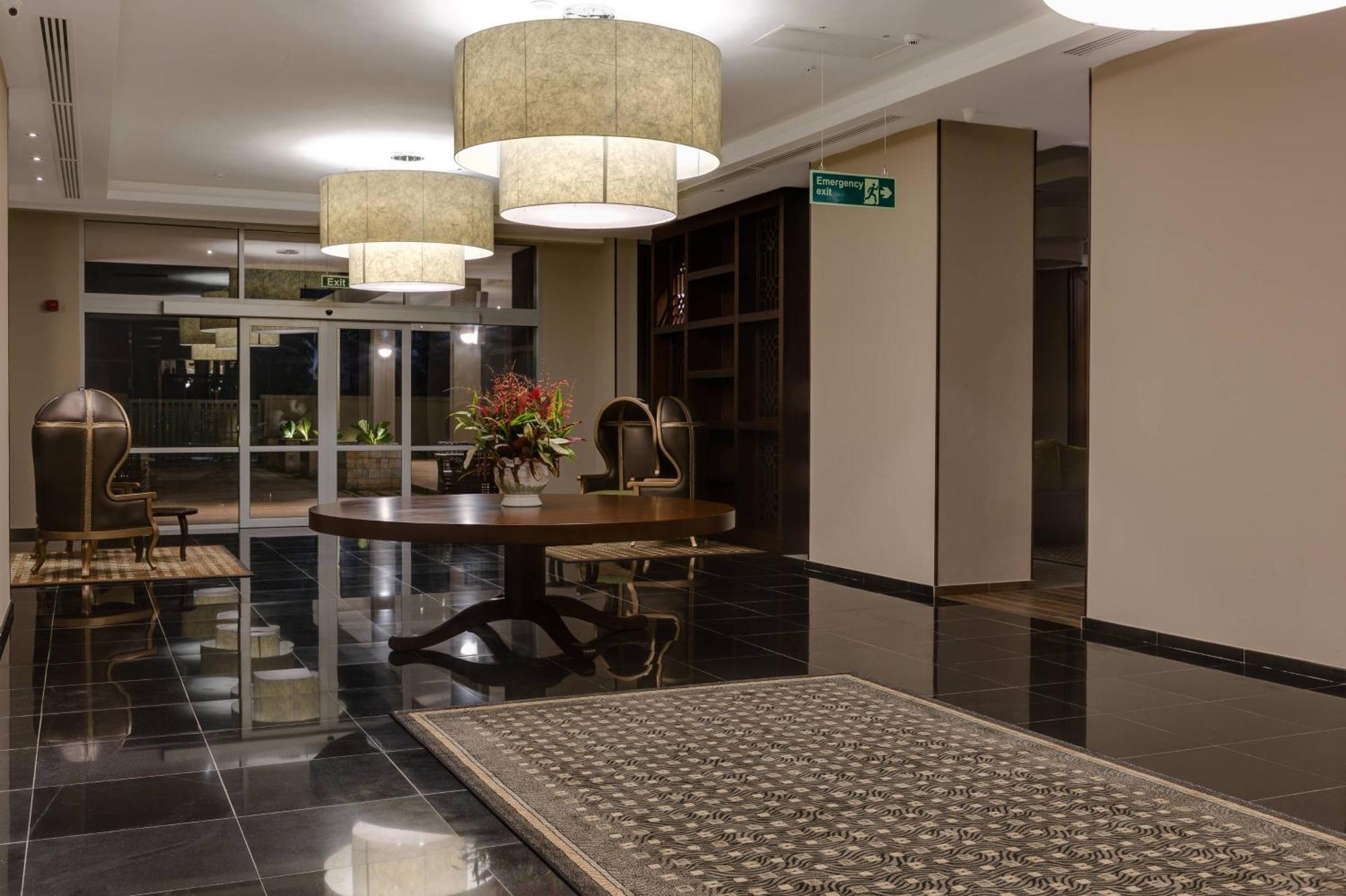 Protea Hotel By Marriott Owerri Select Экстерьер фото