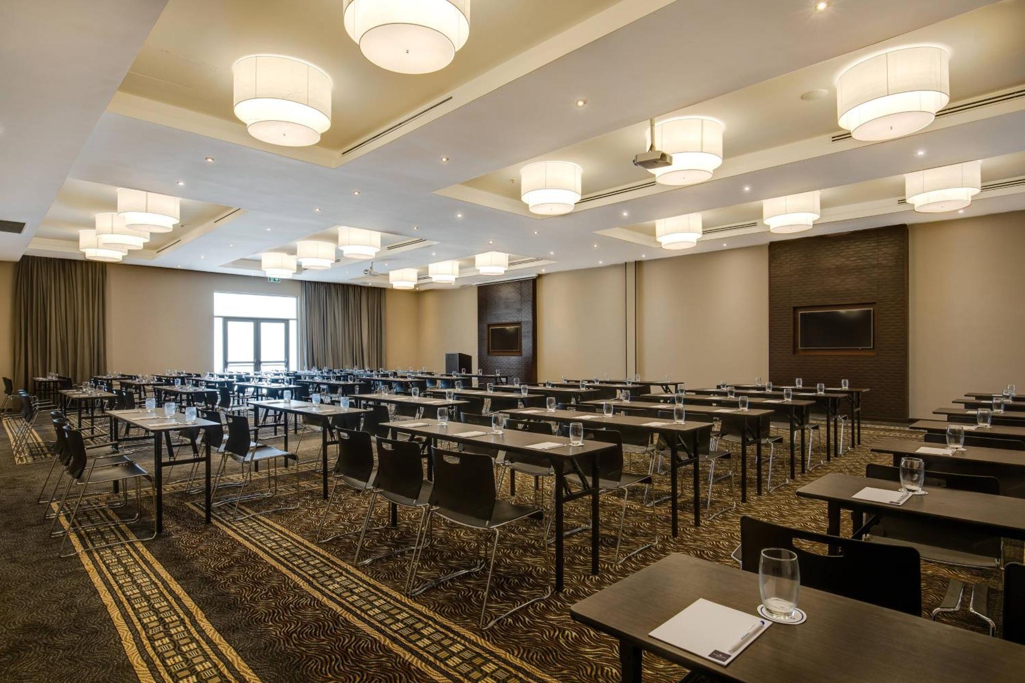 Protea Hotel By Marriott Owerri Select Экстерьер фото