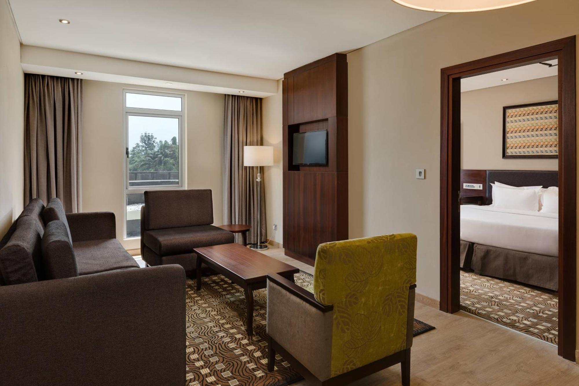 Protea Hotel By Marriott Owerri Select Экстерьер фото